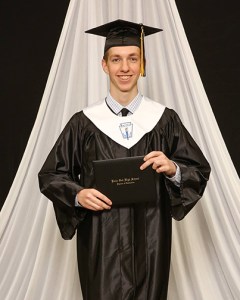 Matthew_Graduation_Single_Shot_060416_5x7